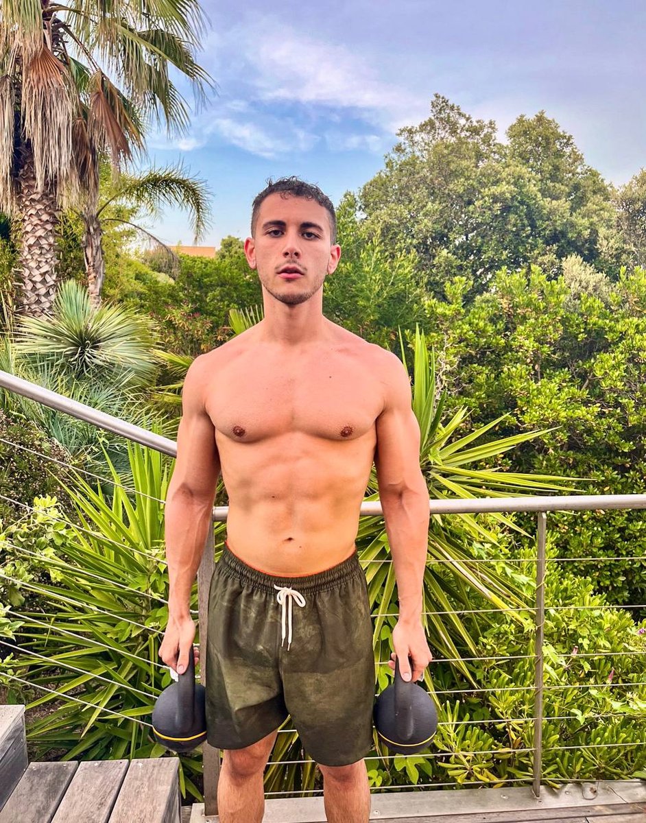 El Rayhan Loudhni — Fitness et musculation, mode de vie sain et sportif